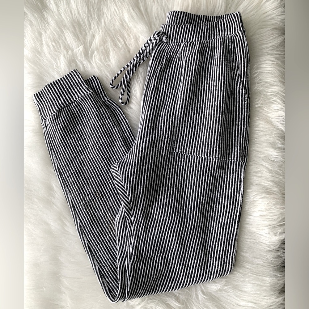 Black/White striped Joggers